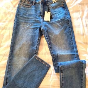 NWT Judy Blue Jeans
